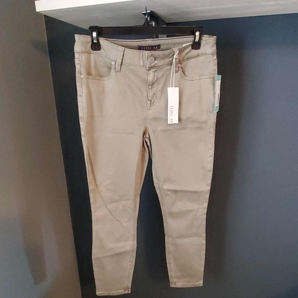 NWT green skinny jeans